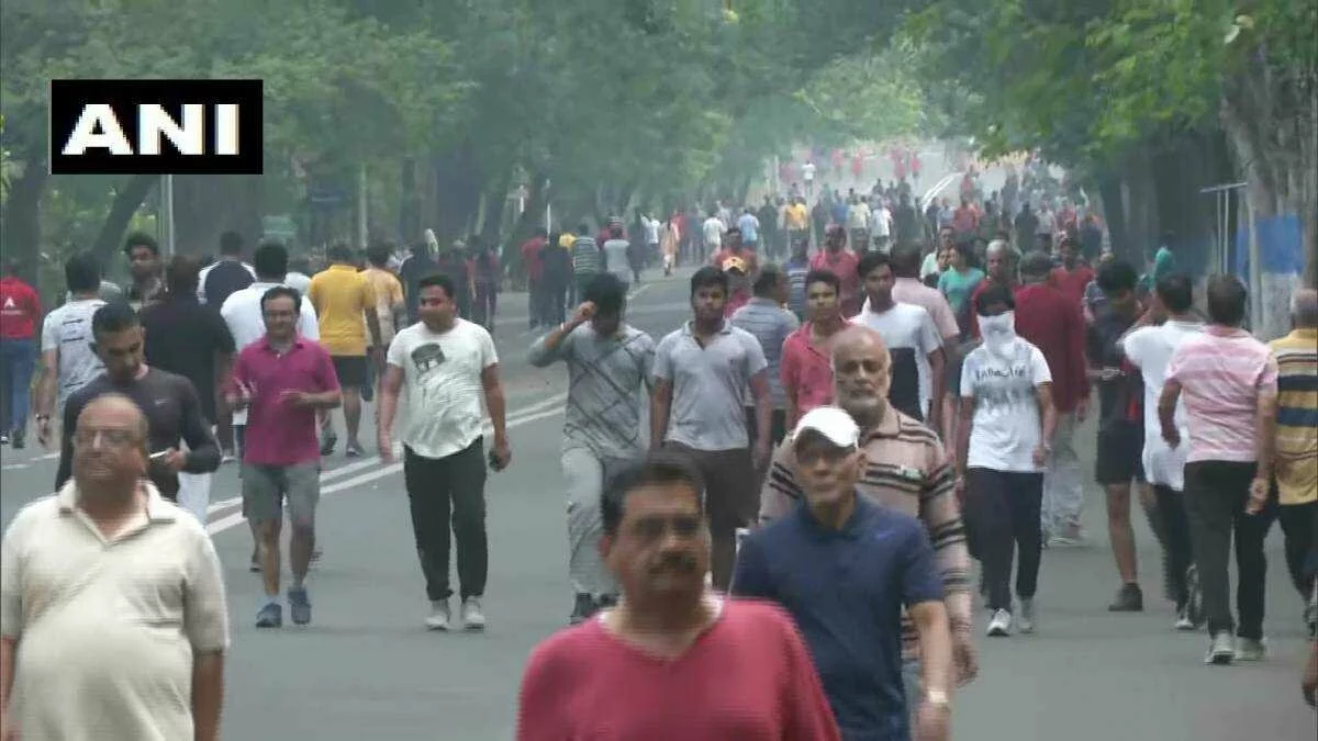 'These educated morons....': Twitter furious after people in Nagpur exercise on streets to 'build immunity system' to fight coronavirus 
