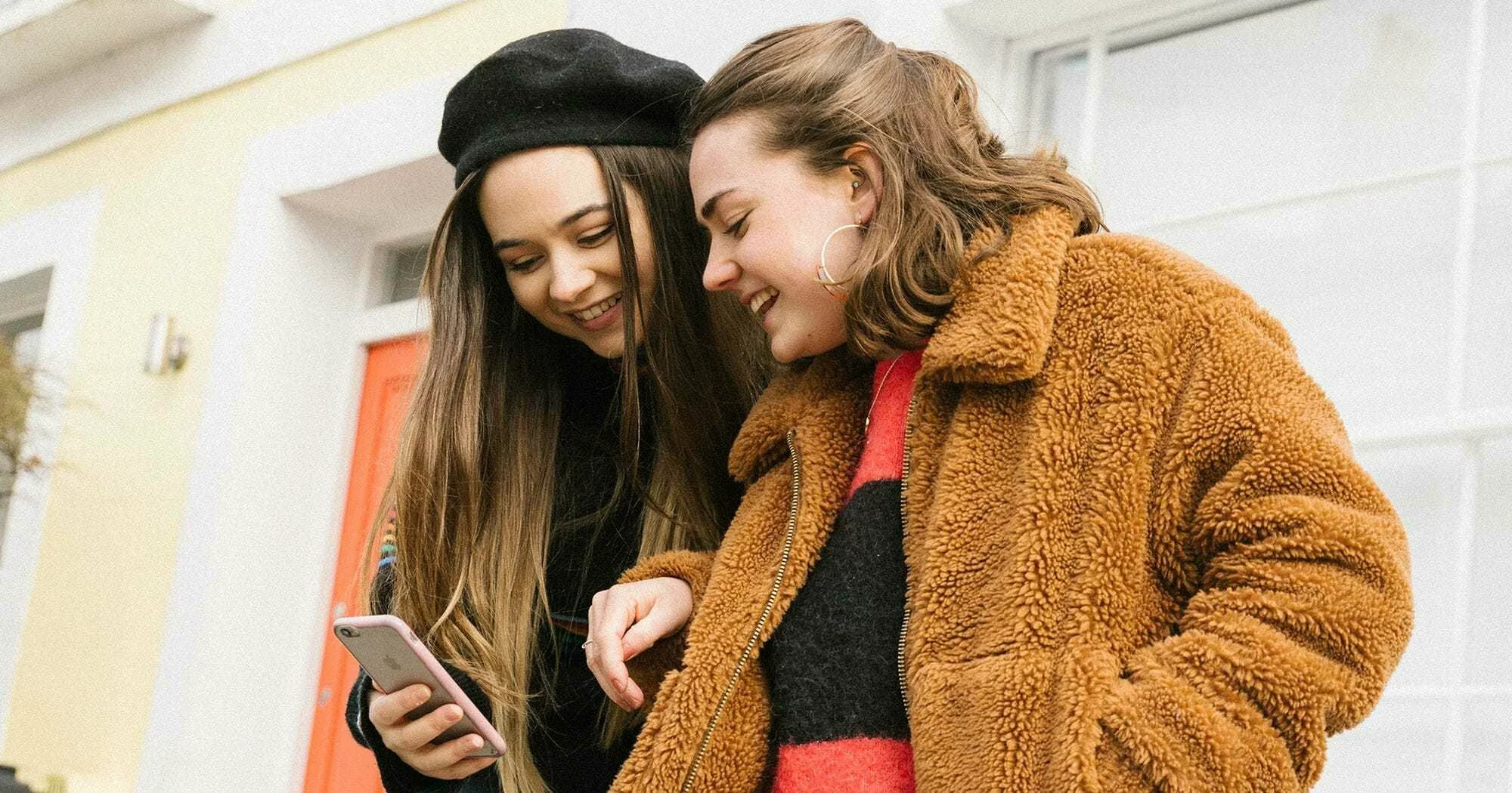 You Can Now Start A Group Chat Directly From Your Instagram Story