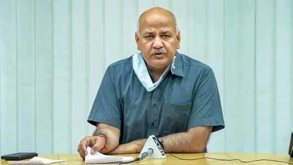 Sisodia asks Centre to reduce curriculum by 30% for next academic year