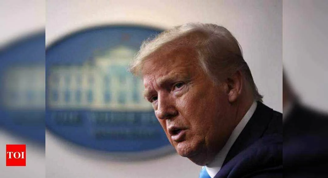 'Trump asked why not allow coronavirus to wash over US' as toll passes 21,000 - Times of India