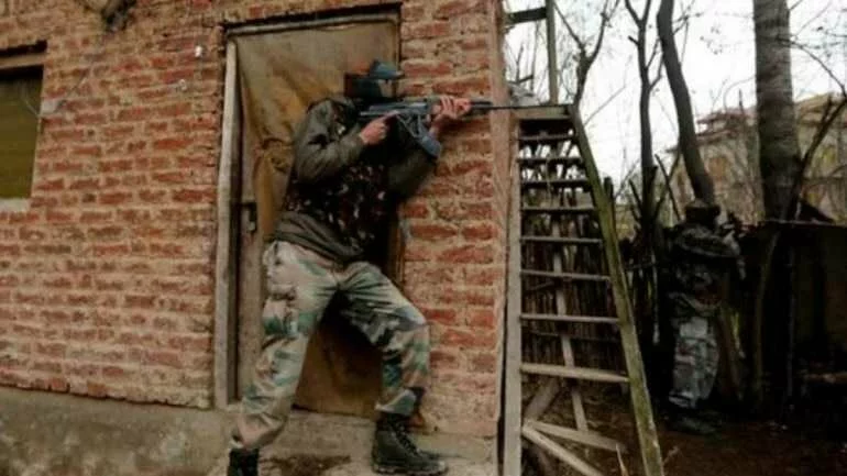 2 militants killed in encounter at Kashmir’s Shopian district, one trapped
