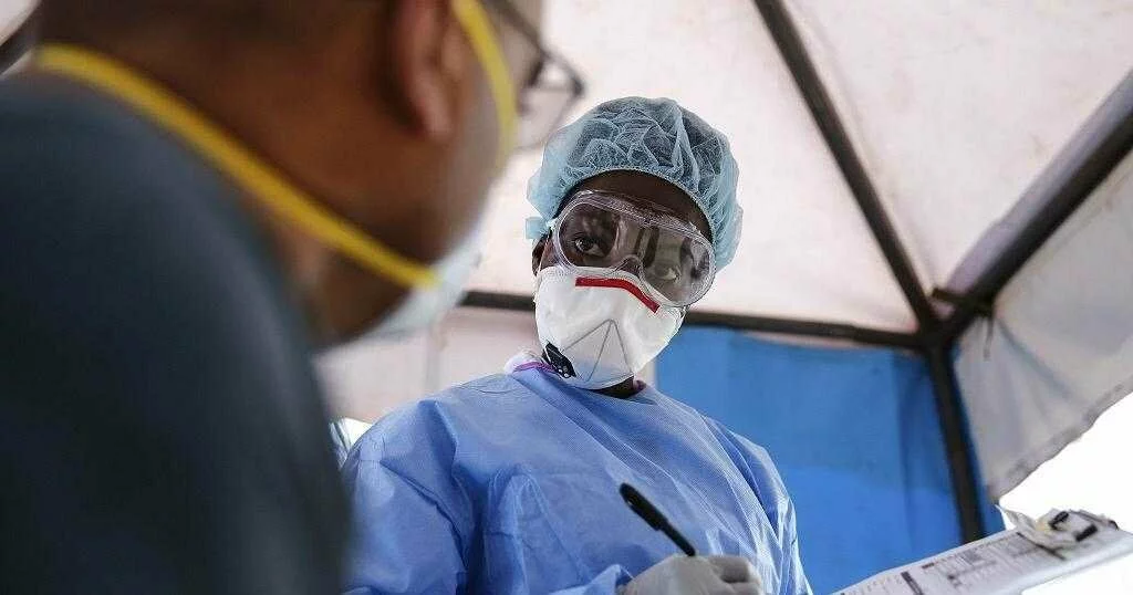 Kenya coronavirus: Hunt for quarantine escapees, MPs applaud medics | Africanews