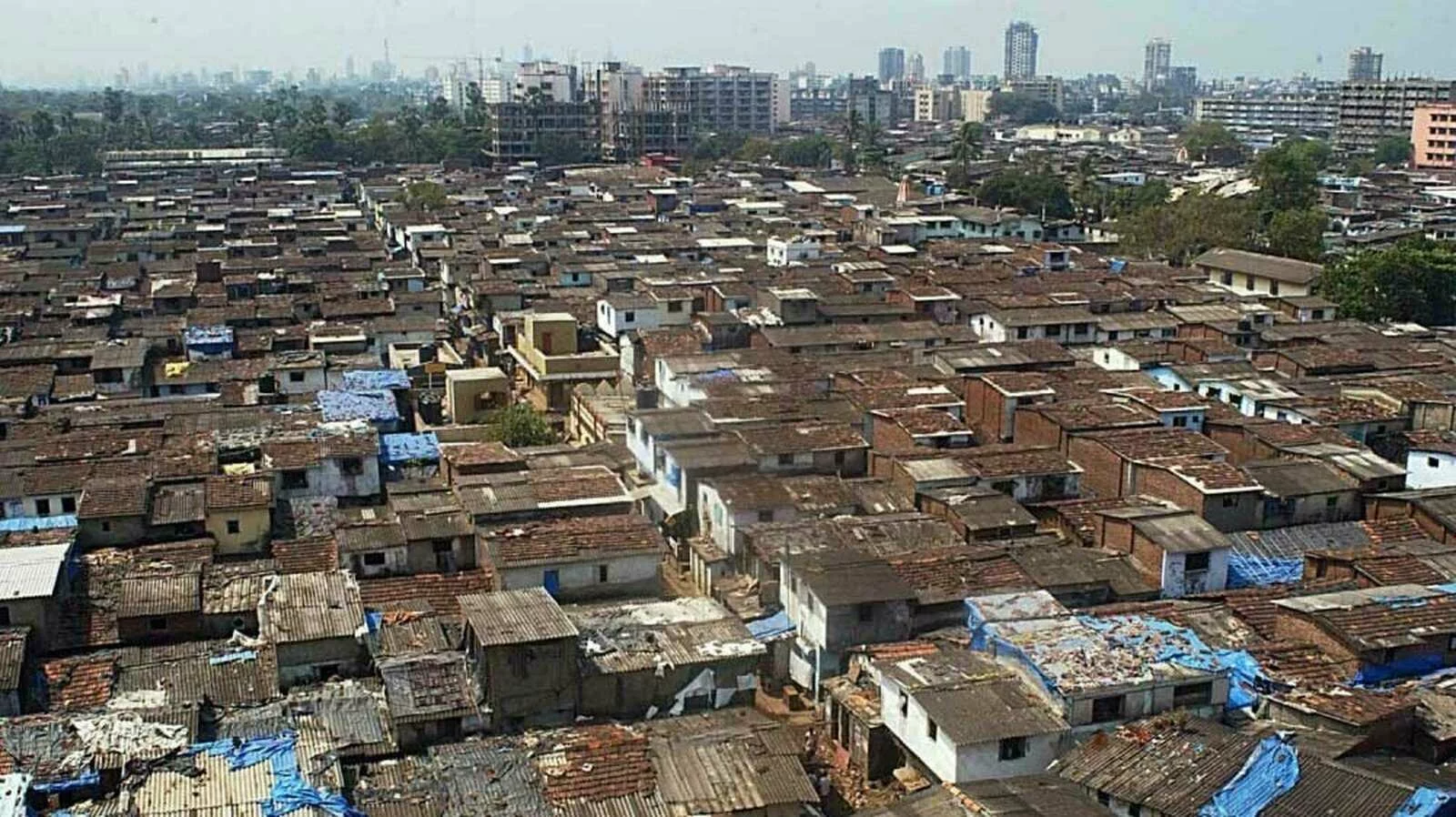 Indian police cordon off slum after coronavirus deaths