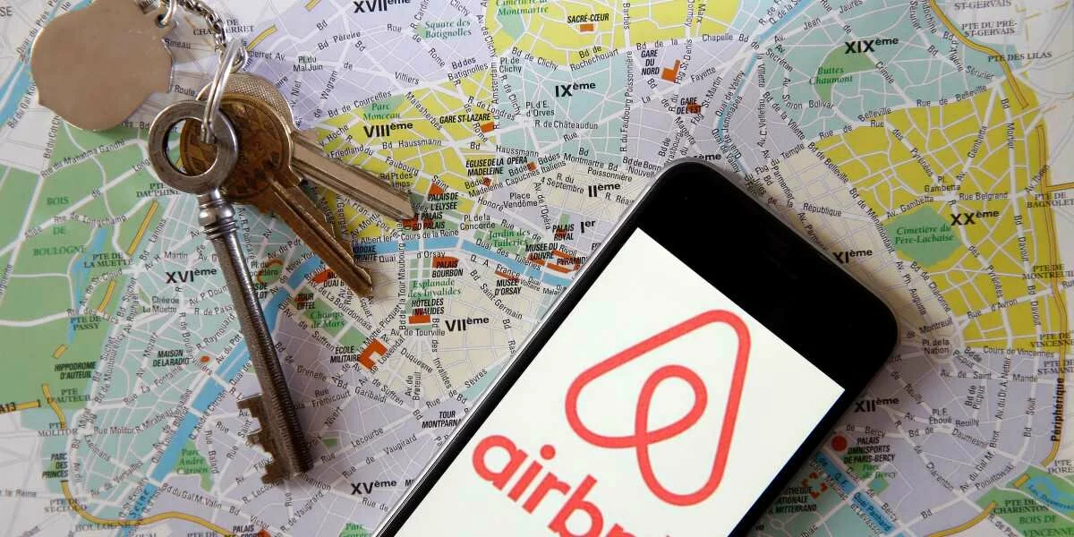 Airbnb gets a $1 billion lifeline