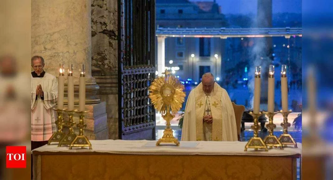 Pope prays for 'fragile' humanity needing help in pandemic - Times of India