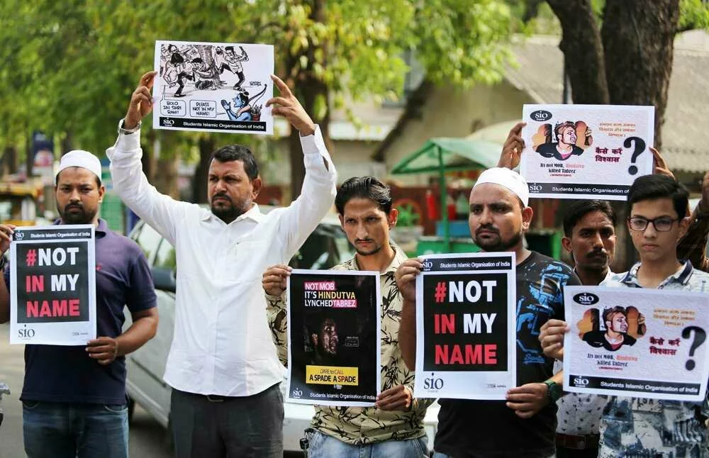 Stop mob lynching of minorities, leading Indians tell Prime Minister Modi